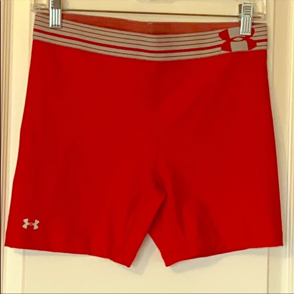 Under Armour Red M Heatgear Compression Short EUC